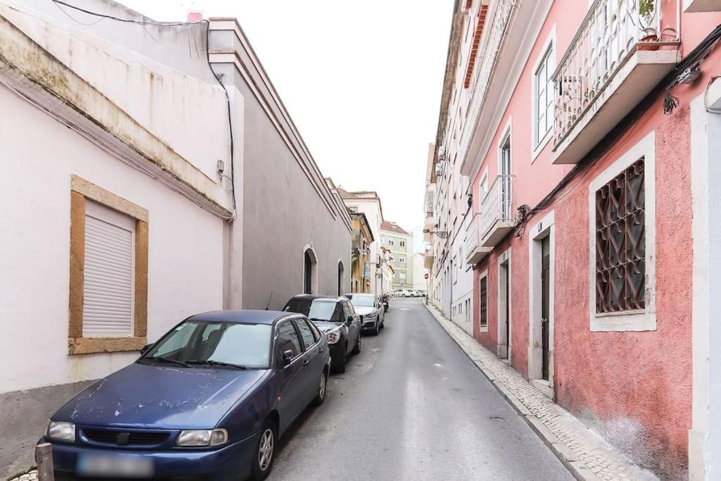 Vita Portucale ! Campo Ourique Design W/ Balcony Lisabona Exterior foto